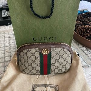 New Authentic Gucci cosmetics bag
